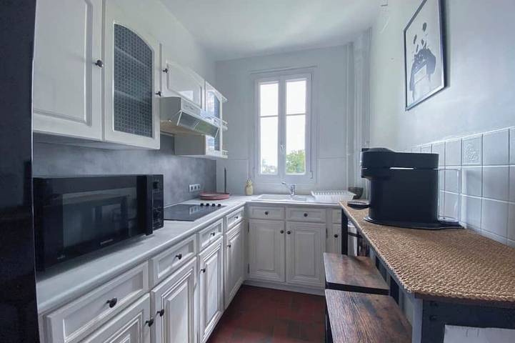 Apartamento entero, L'Authentique 10 minutes from Paris: Comfort and accessibility! in Asnières-sur-Seine, Altos del Sena