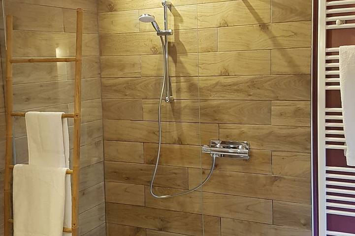 Gîte pour 2 personnes, avec jardin et terrasse, animaux acceptés à Les Eyzies-de-Tayac-Sireuil - 4