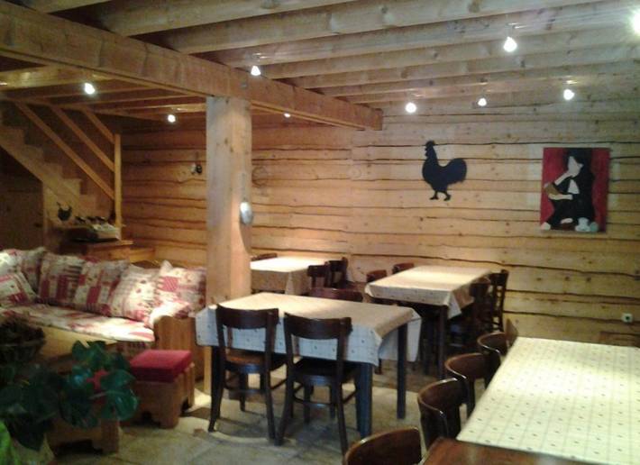 Gîte pour 15 personnes, avec jardin et terrasse dans Nantua - 4