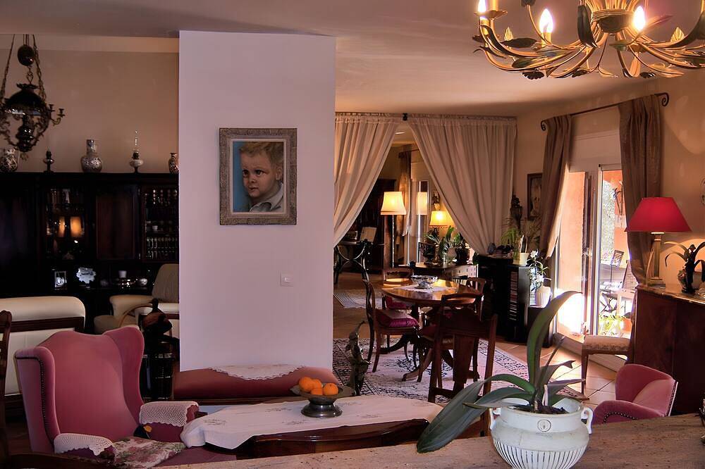 Bed and Breakfast 'Li Estella' con terraza compartida, Wi-Fi y aire acondicionado in Le Rouret, Region de Cannes