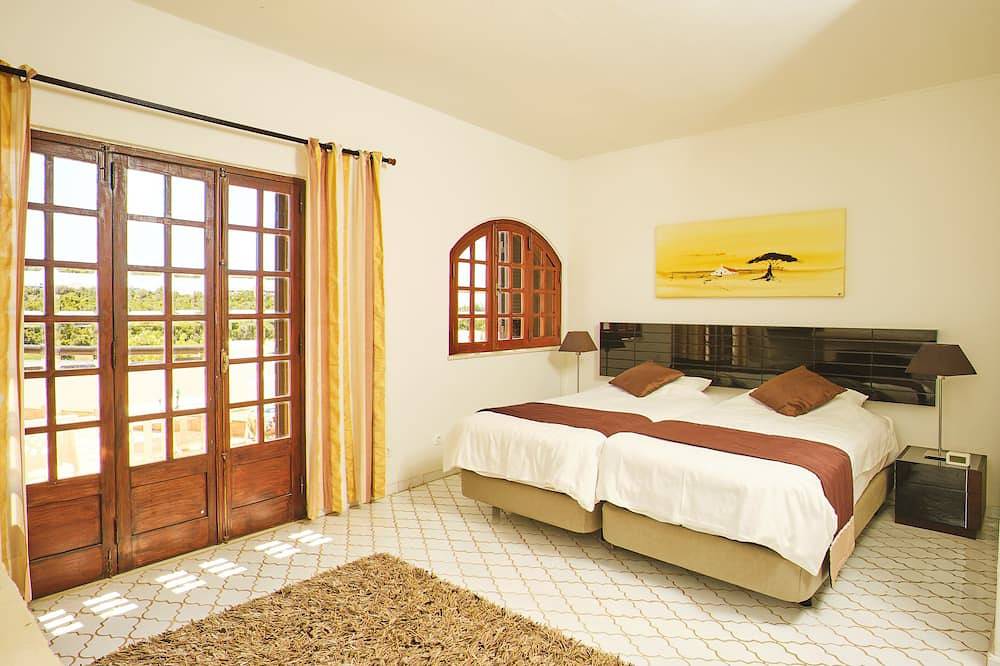 Villa With Private Pool in Alvor, Faro District