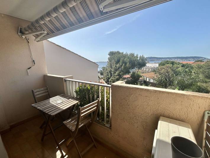 Gîte pour 2 personnes, avec balcon dans Port De Balaruc Les Bains - 2