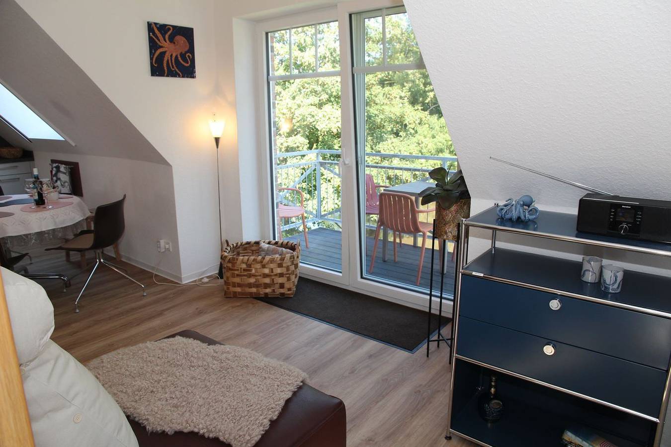 Ganze Wohnung, Neubauwohnung (80qm) mit Balkon direkt am Wasser bei Greetsiel! in Krummhörn, Landkreis Aurich