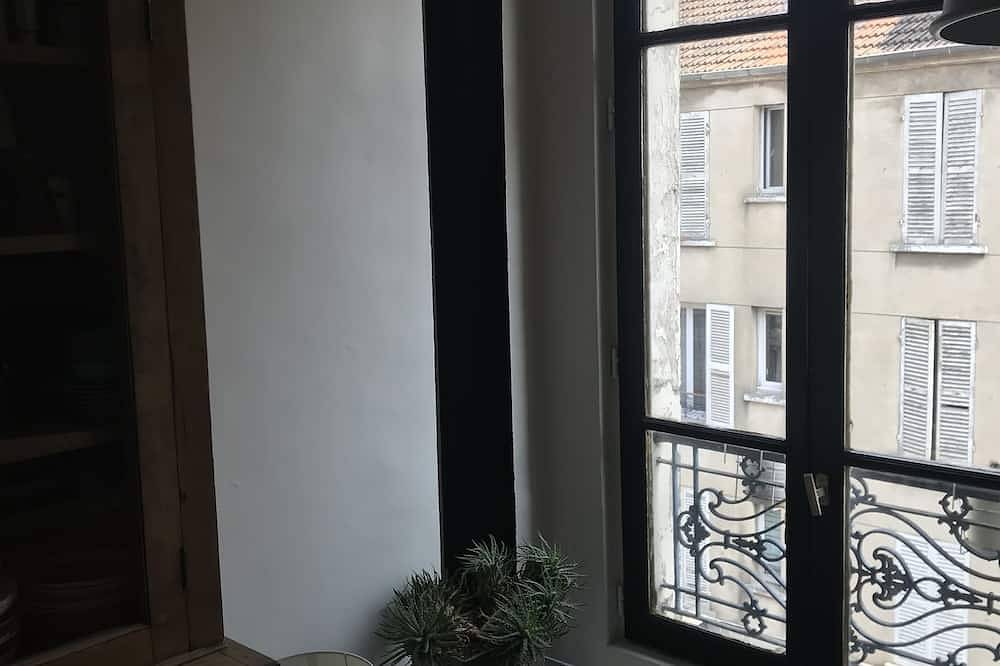 Entire apartment, Charmant Appartement à 2mn du Stade de France in Saint-Denis, Seine-Saint-Denis