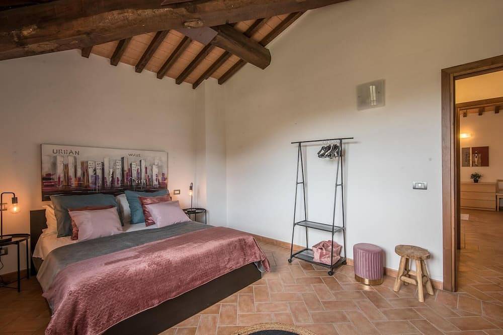 Geheel appartement, Gezellig appartement met 2 slaapkamers. in Trequanda, Provincie Siena