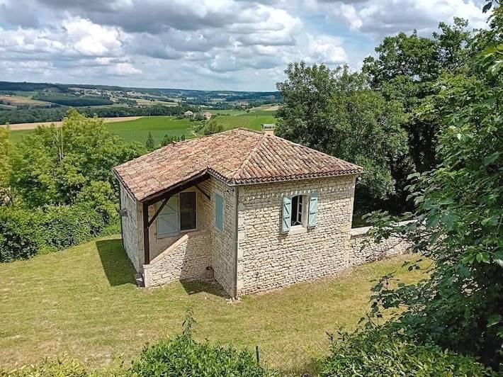 Location de vacances pour 4 personnes, avec vue et terrasse à Saint-Laurent-Lolmie