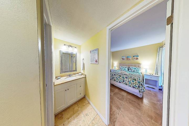 Vacation rental for 6 people, with terrace and pool in West Coast of Florida