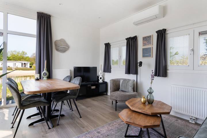 Ferienhaus für 2 Personen, mit Balkon/Terrasse und Terrasse sowie Seeblick in Drenthe - 4