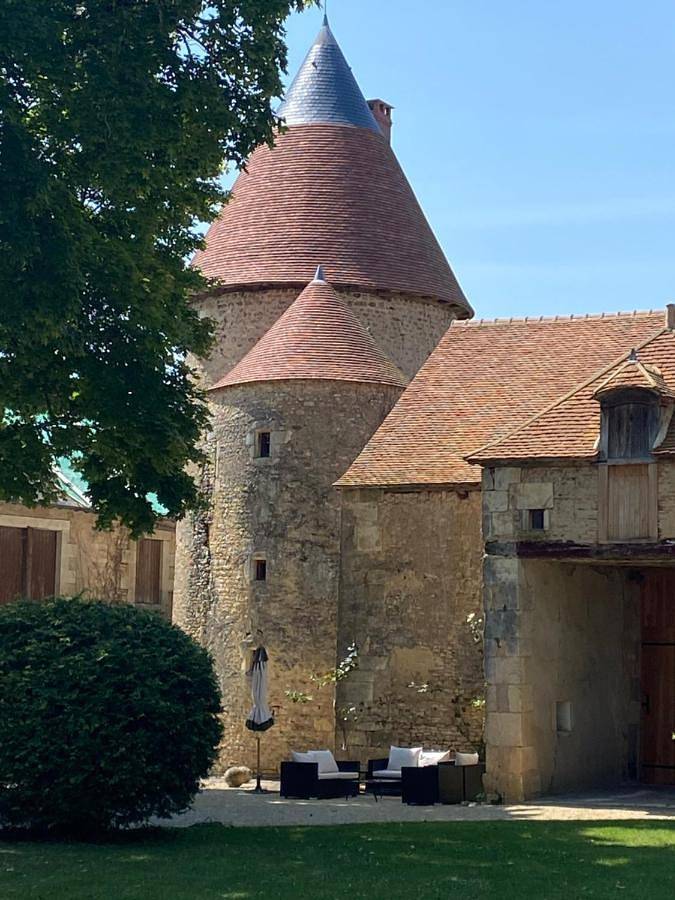 Gîte pour 4 personnes, avec jardin et vue à Bouesse - 2