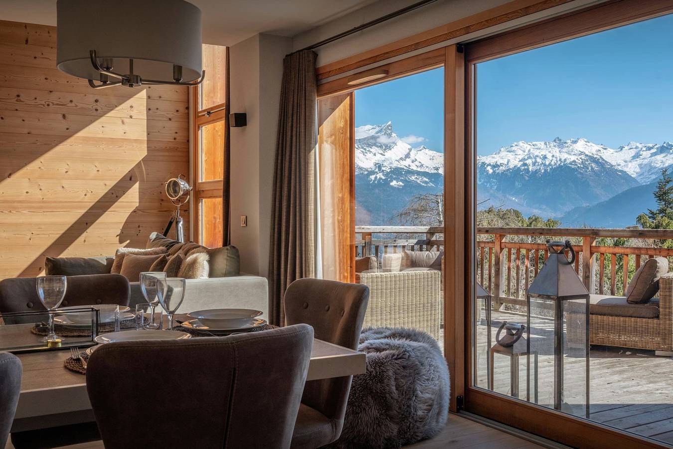 Chalet pour 12 à Combloux avec spa et vue sur les montagnes - Ovo Network in Combloux, Pays du Mont-Blanc