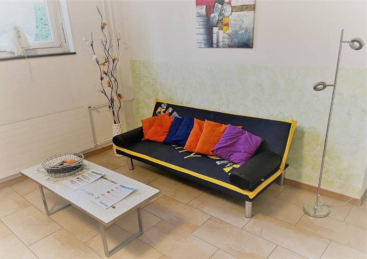 Ganze Wohnung, Two-Bedroom Apartment in Mendrisio Stazione, Mendrisio