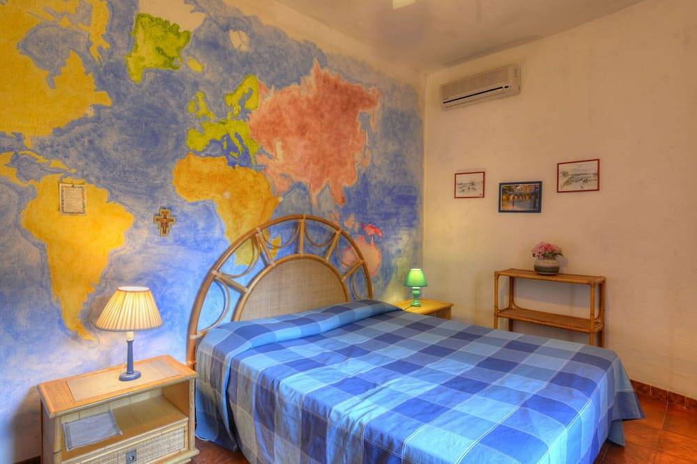 Wunderbares alleinstehendes Ferienhaus mit privatem Pool, Klimaanlage,  W-Lan und Terrasse in Punta Milocca, Syrakus