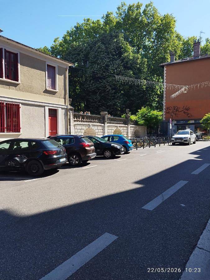 Appartement entier, Charmant T3 au Cœur de Grenoble in Grenoble, Isère