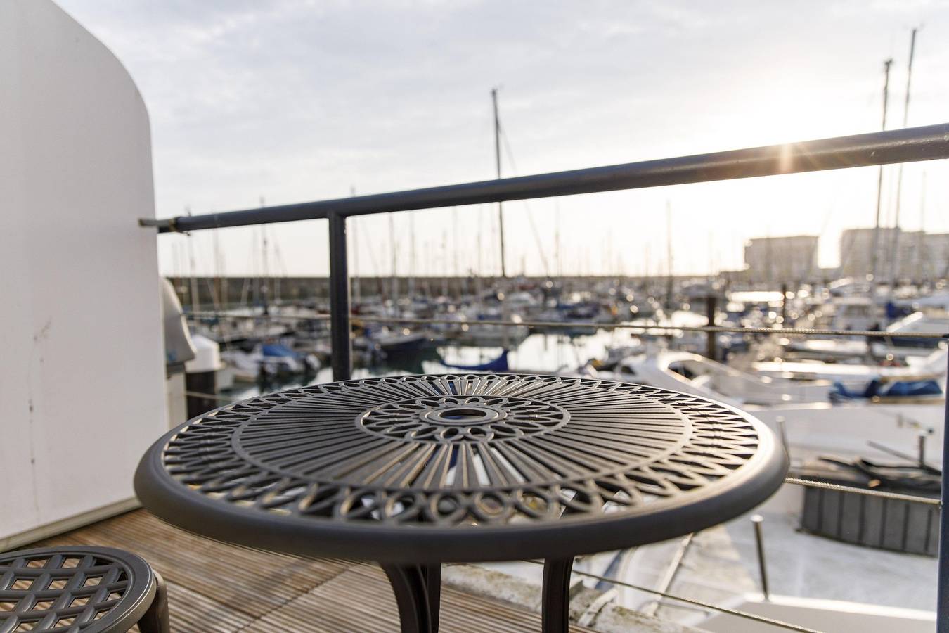 Appartement entier, On the Water 5 with Free Parking | By My Getaways in Brighton Marina, Brighton