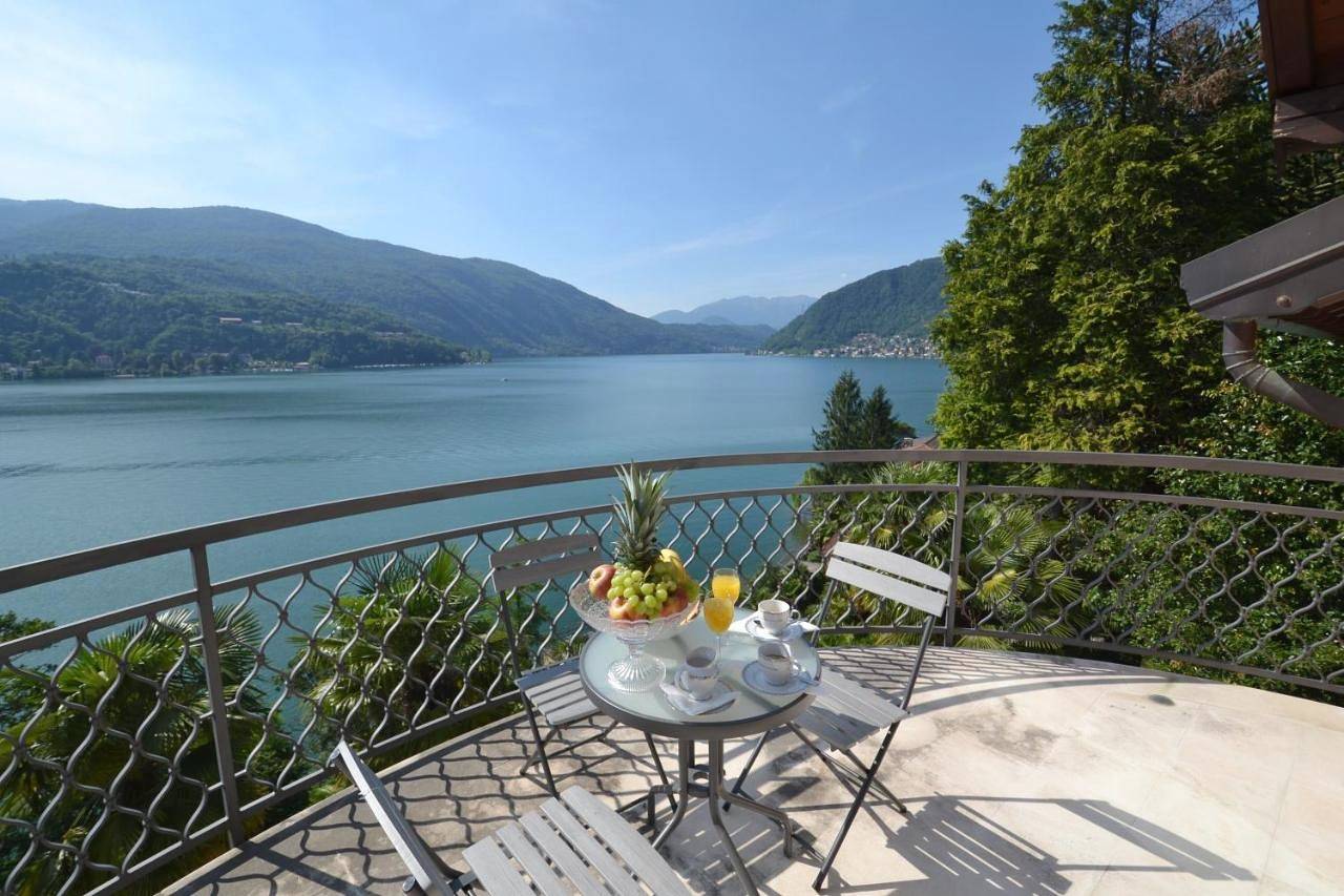 Villa Rina Deluxe and Cottage in Porto Ceresio, Luganer See (Lombardei)