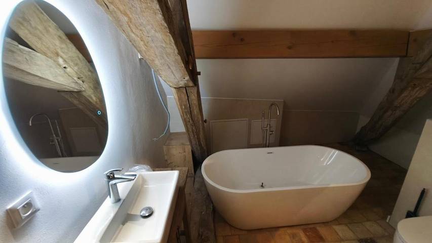 Location de vacances pour 8 personnes, avec jardin ainsi que sauna et terrasse dans Plage De La Chatiere Conjux - 4