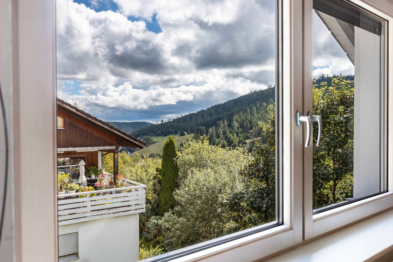 Ganze Wohnung, Apartment 'Am Waldrand' mit Bergblick und Wlan in Vöhrenbach, Mittlerer Schwarzwald