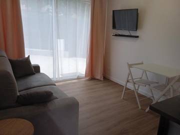 Gîte pour 2 personnes, avec jardin, animaux acceptés à Forcalqueiret