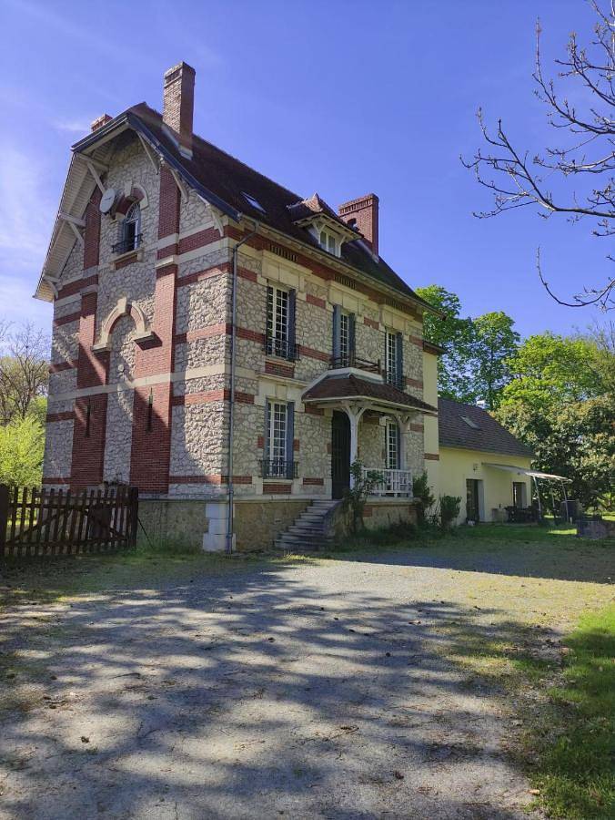 Maison de vacances pour 10 personnes, avec Balcon et Jacuzzi ainsi que Terrasse et Jardin