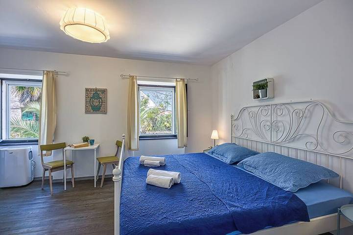 Ferienwohnung für 2 Personen, mit Garten in Veli Losinj