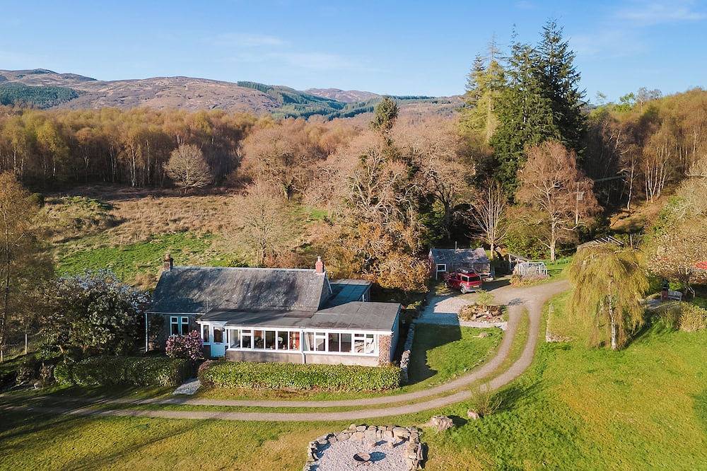 Log Cabin for 6 People in Loch Lomond, Stirling region