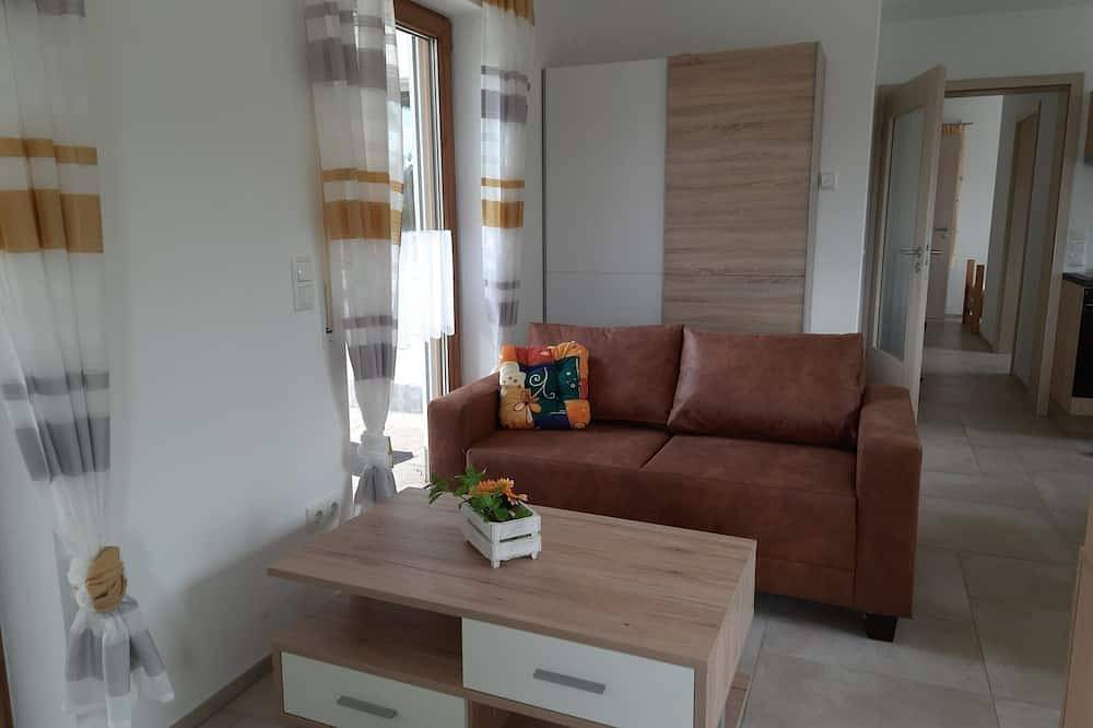 Ganze Wohnung, Ferienwohnung 1 - Eg  43 m², mit zwei Schlafzimmer, nahe Chiemsee in Obing, Landkreis Traunstein