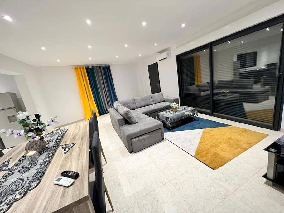 Appartement entier, Maison centre-ville in Folelli, Penta-di-Casinca