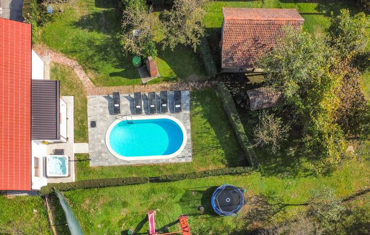 Gemütliche 80 m² große Ferienwohnung mit Pool, WLAN und in der Nähe des Flusses Česma in Bjelovar-Bilogora