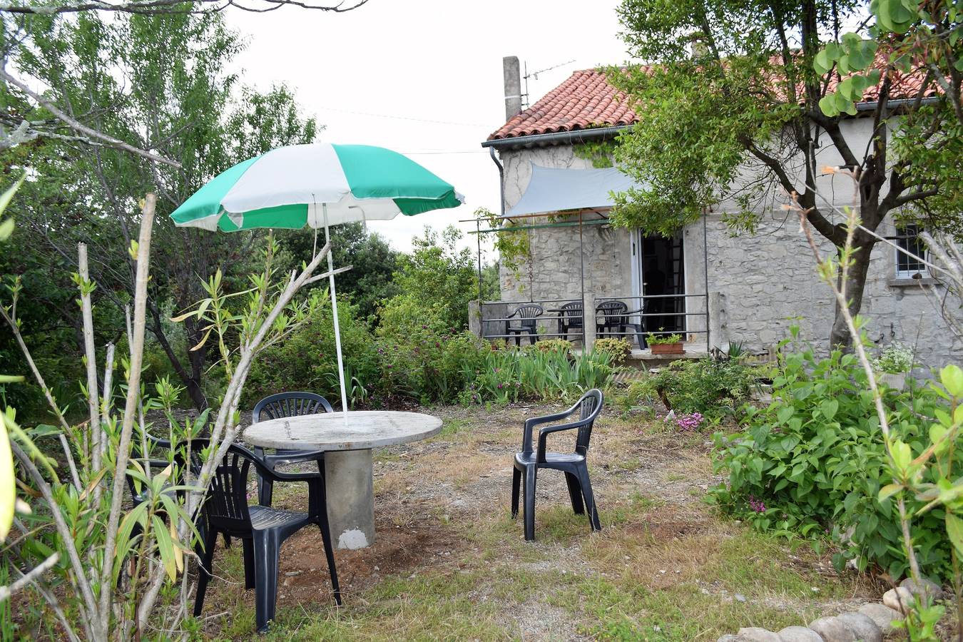 Gezellig huis in Les Vans, bergzicht in Les Vans, Cevennen