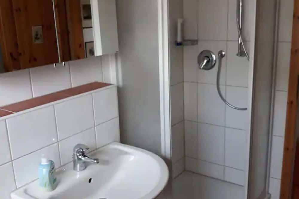 Ganze Wohnung, Schöne 2 Zimmer - Gästewohnung in Kiel-Kronshagen in Kieler Förde, Kronshagen