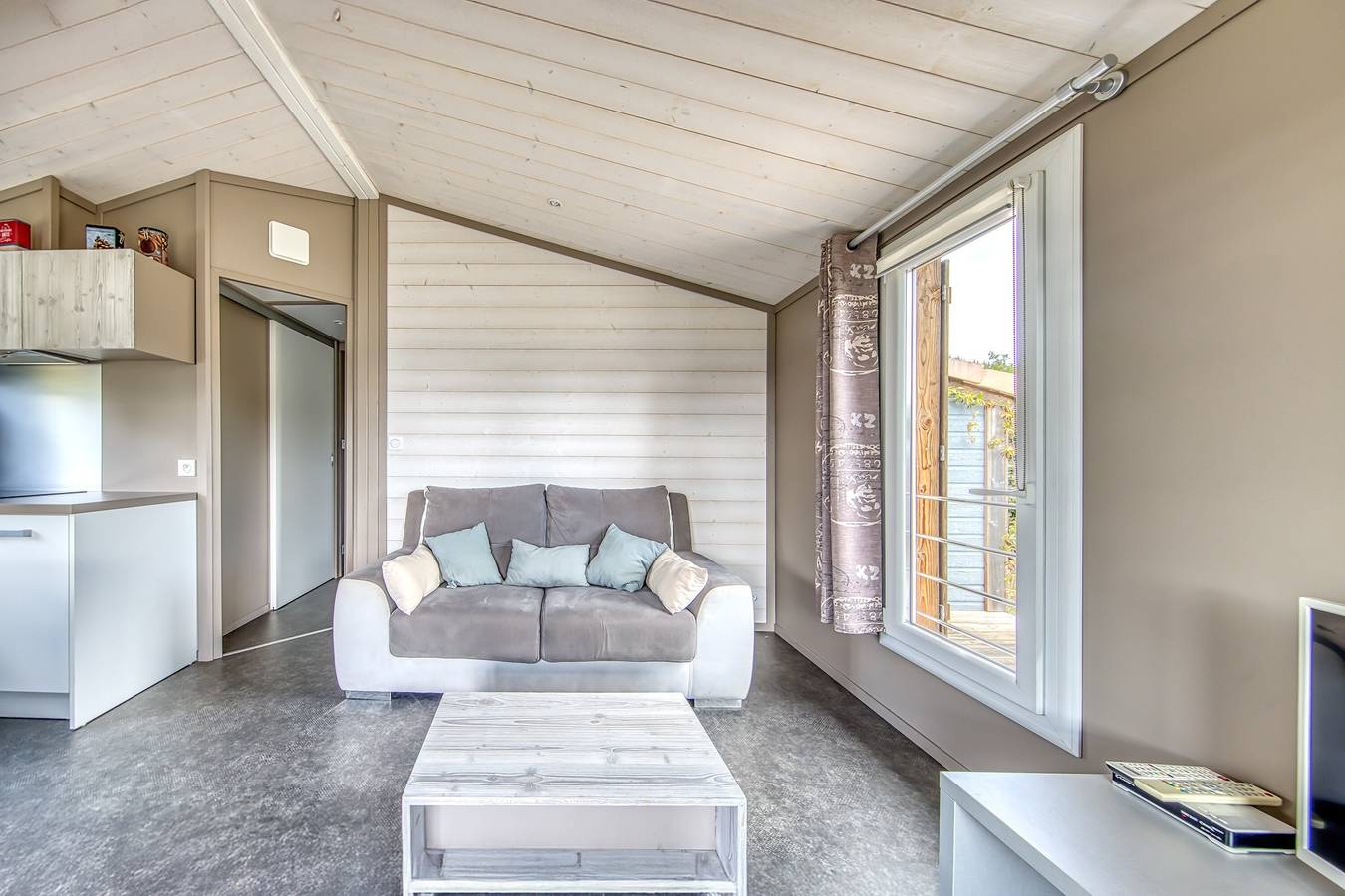 Chalet tout confort à Hourtin – Parc nature océan in Hourtin, Parc naturel régional du Médoc