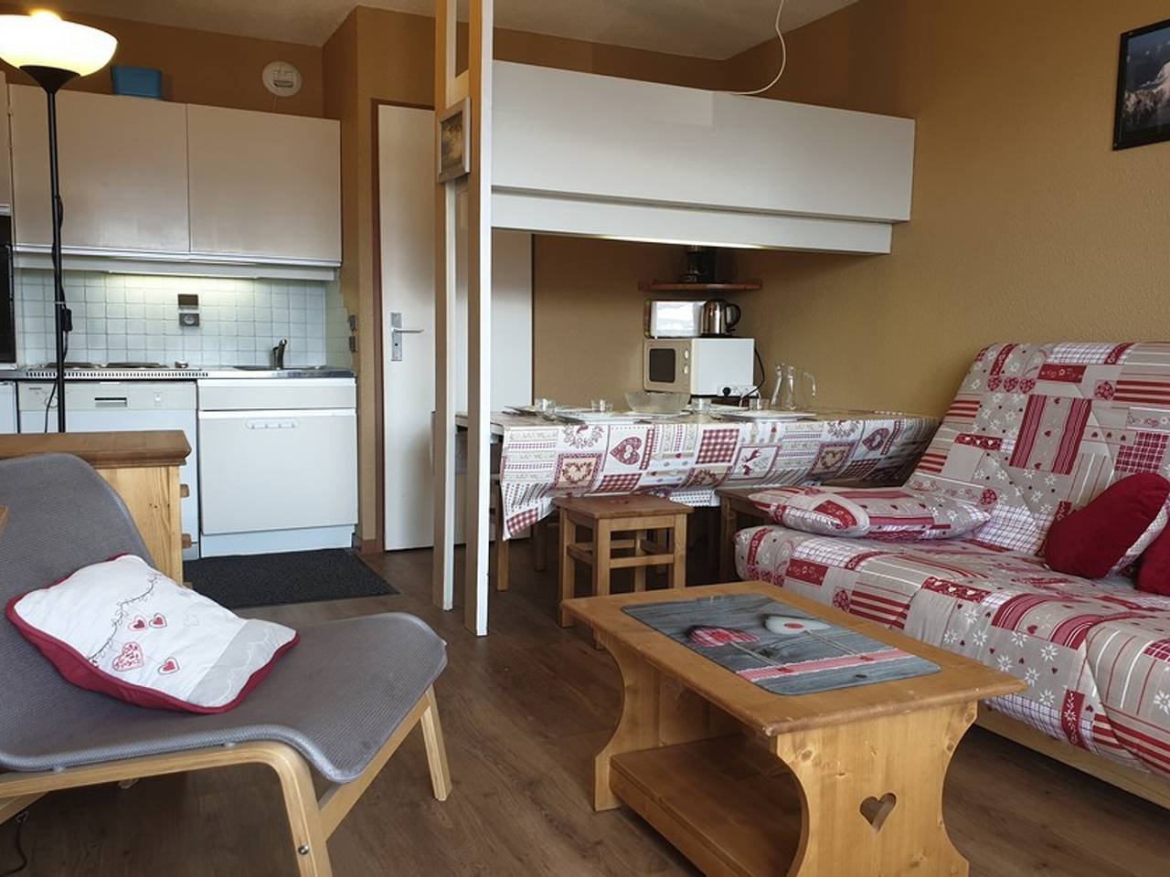 Appartement entier, Appartement cosy 2 pièces pour 5 pers., balcon sud, au pied des pistes, proches commerces in La Rosière, Montvalezan