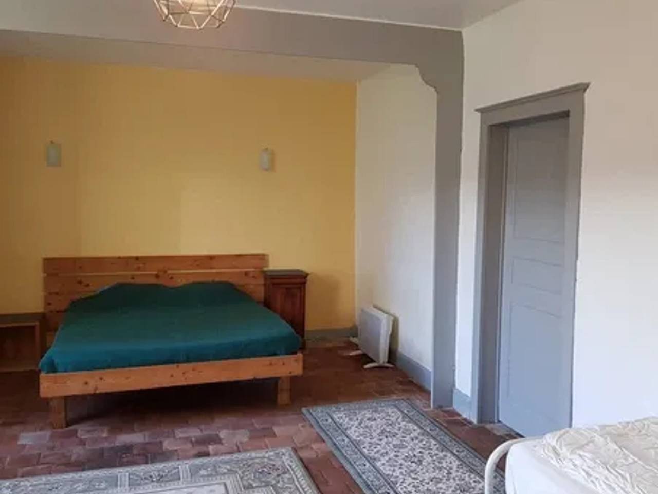 Charming Countryside Cottage with Terrace, Garden & All-Inclusive Amenities in Bengy-sur-Craon, Bourges region