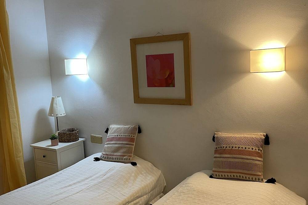 Villa with pool sleeps 6, close to Pals El Raco beach, Begur,  Sa Riera  Sa Tuna in Begur, Costa Brava