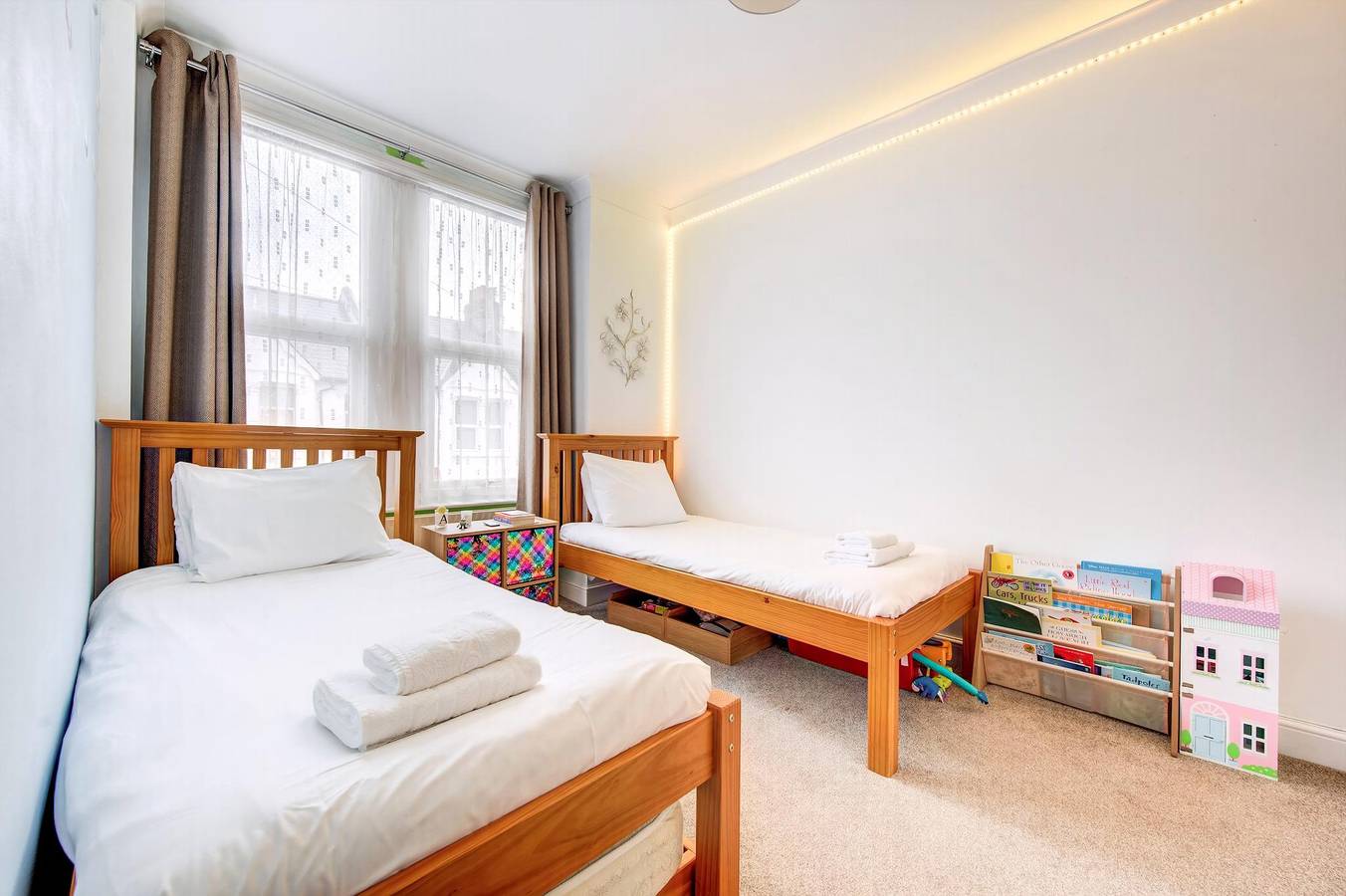 Guestready - Tranquility near Shepherd's Bush in Hammersmith and Fulham, London