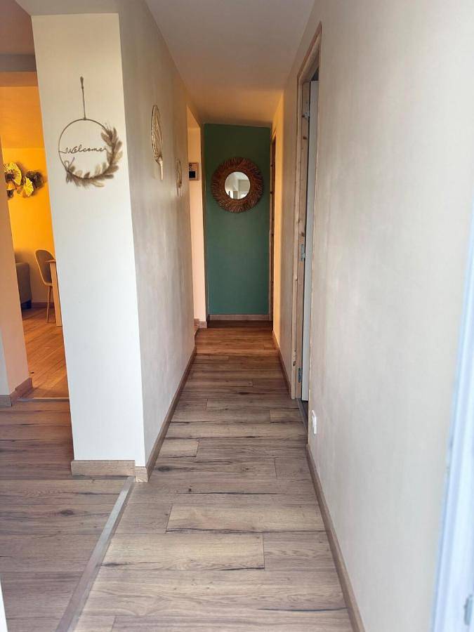 Two-Bedroom House in Fresnoy-Folny, Région de Dieppe