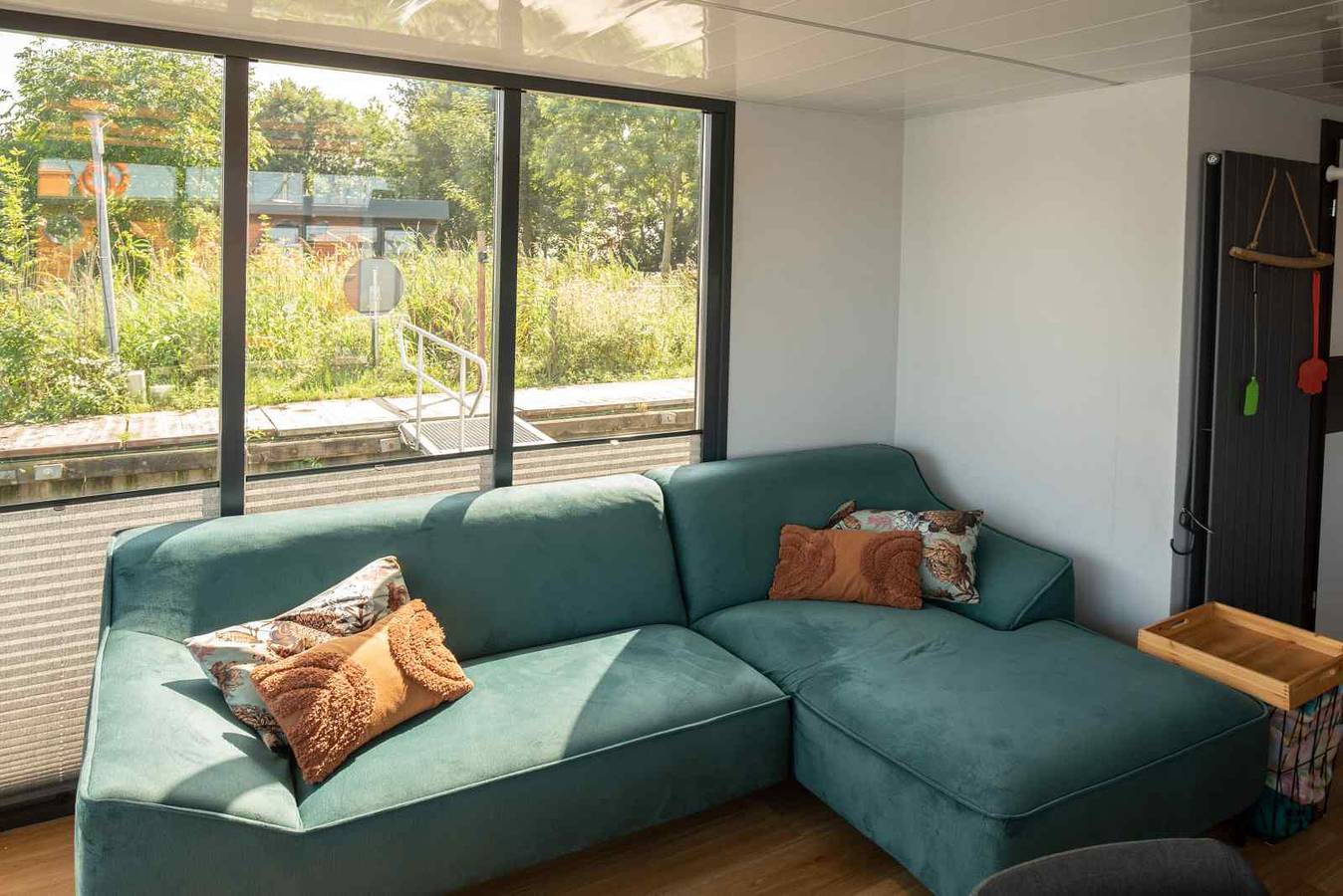 Gemütliches 4 Personen Hausboot mit Blick auf das Wasser in Warns Marina in Ijsselmeer