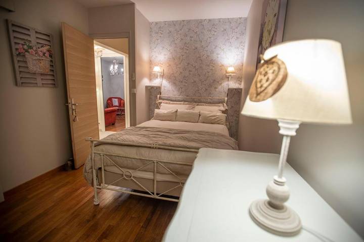 Chambre d’hôte pour 2 personnes, avec Terrasse ainsi que Jardin et Vue à Rochecorbon