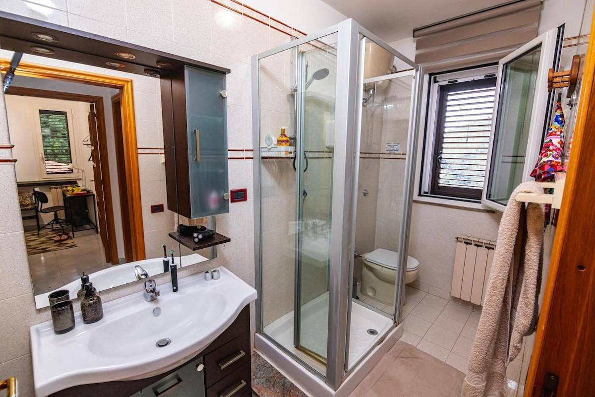 Villa Fiore di Limone Villa with Heated Pool in Santo Stefano di Camastra, Monti Nebrodi