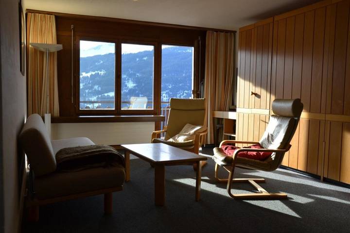 Ferienwohnung für 6 Personen, mit Balkon und Terrasse sowie Pool und Ausblick in Pany