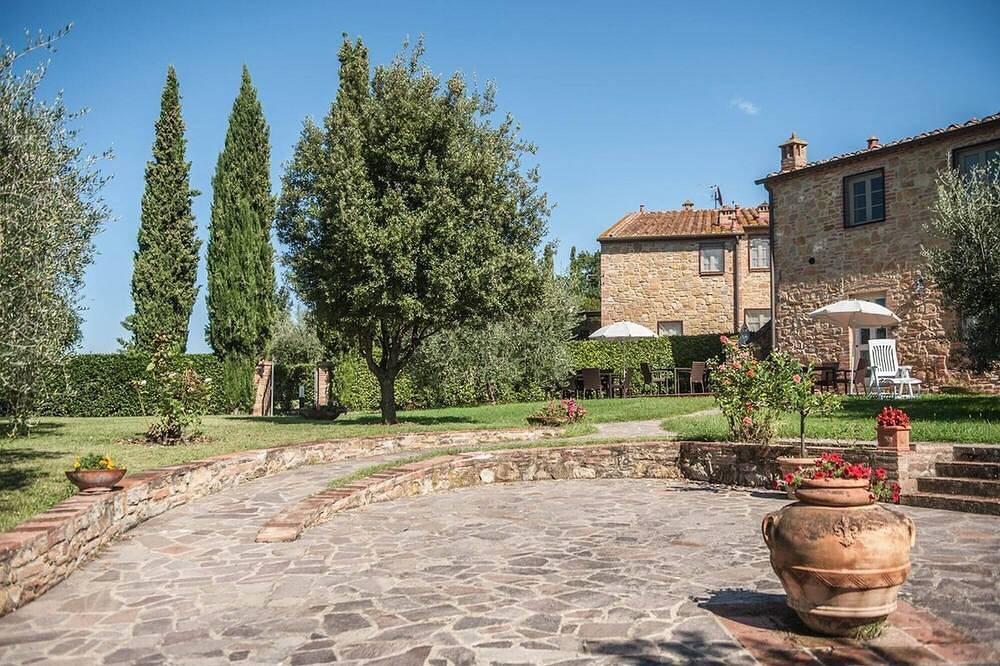 Appartamento intero, Alloggio nel cuore di Toscana,piscina,piscina per bambini,A/C,barbecue,3 pers in Montaione, Firenze province