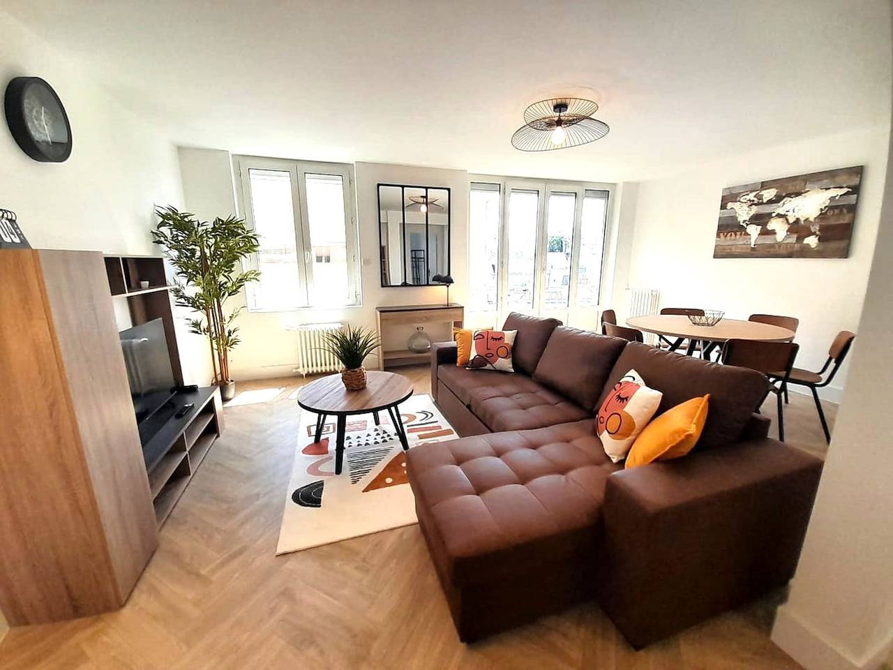 Entire apartment, Chagnon 4 in Châteauroux, Châteauroux region
