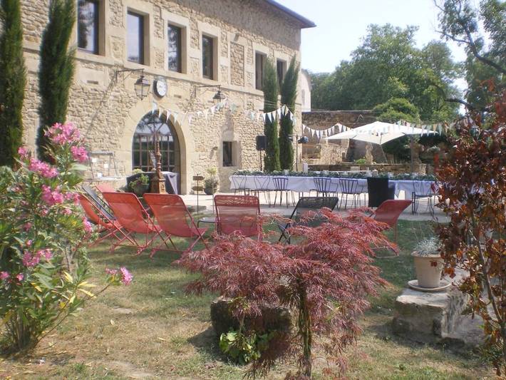 Location de vacances pour 11 personnes, avec Balcon et Terrasse ainsi que Jardin et Bassin pour enfant à Peyrins
