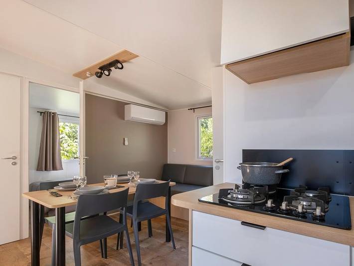 Camping Les Mizottes - Mobilheim 4 personen - Mobilheim Premium 2 Zimmer > 29 m² 4 Pers. in Saint-Michel-en-l'Herm, Fontenay-le-Comte