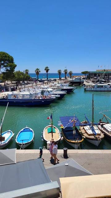 Gîte pour 4 personnes, avec vue et terrasse dans Office De Tourisme De Cassis