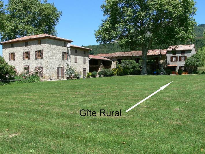 Gîte pour 7 personnes, animaux acceptés à Saint-Paul-de-Jarrat