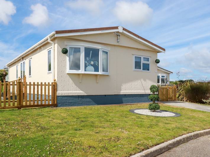 Holiday rental for 5 people, with garden in St. Merryn
