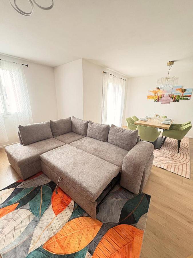 Location de vacances pour 7 personnes, avec jardin à Lapalisse - 2