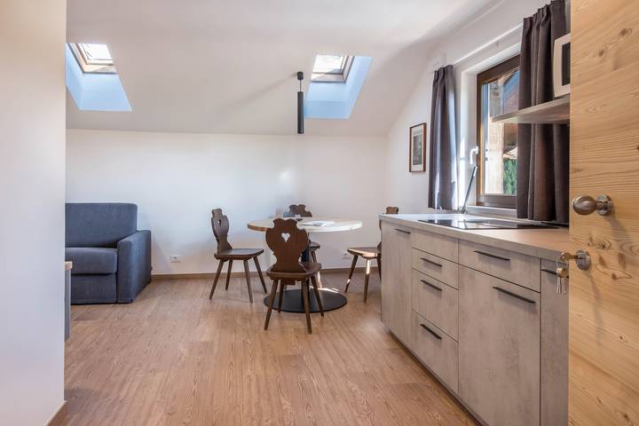 Entire apartment, Holiday Apartment 'Nigglhof Katarina' with Mountain View, Balcony & Wi-Fi in Aldein, South Tyrol