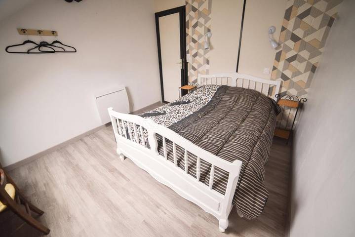 Location de vacances pour 4 personnes, avec terrasse et vue dans vallée de l'Ouche - 2